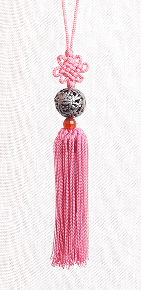 [Handcrafted by Artisan] Cast-Metal Norigae, 1 Piece