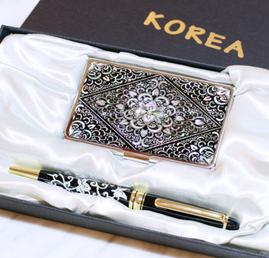 Najeonchilgi Mother-of-Pearl Business Card Case + Pen Set, 1 Set