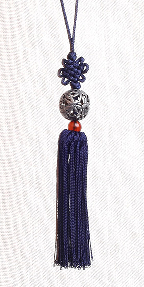 [Handcrafted by Artisan] Cast-Metal Norigae, 1 Piece