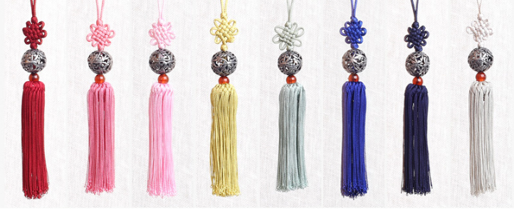 [Handcrafted by Artisan] Cast-Metal Norigae, 1 Piece