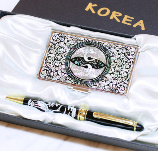 Najeonchilgi Mother-of-Pearl Business Card Case + Pen Set, 1 Set