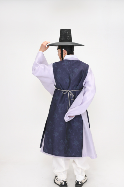 Drama-Inspired Men’s Hanbok – Noble Scholar Style in Navy