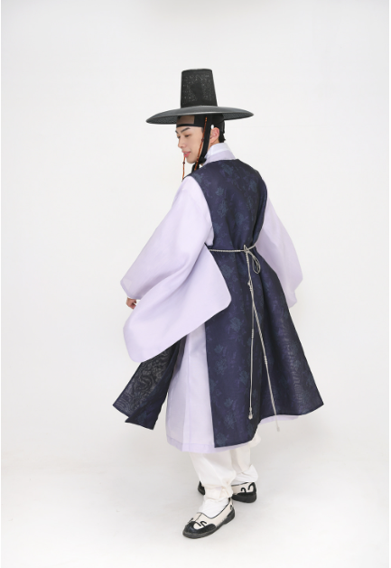 Drama-Inspired Men’s Hanbok – Noble Scholar Style in Navy