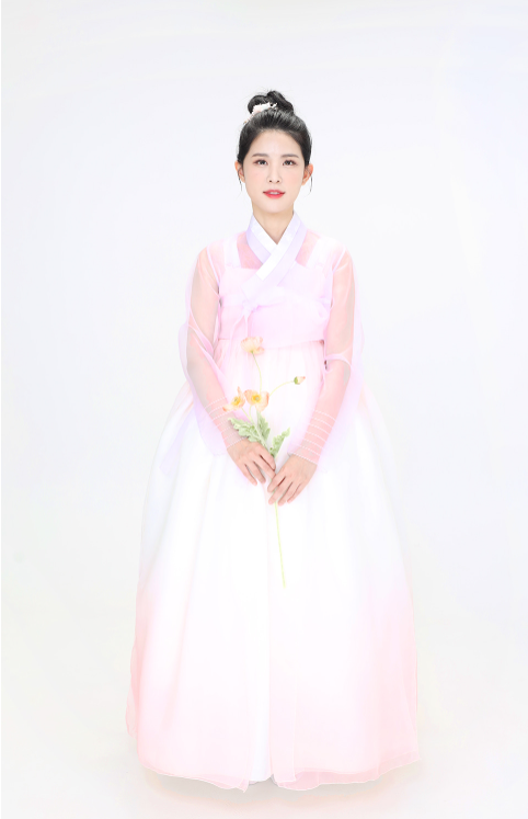 Romantic Pink Hanbok Dress – Dreamy Gradient Elegance for Women