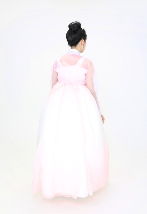 Romantic Pink Hanbok Dress – Dreamy Gradient Elegance for Women
