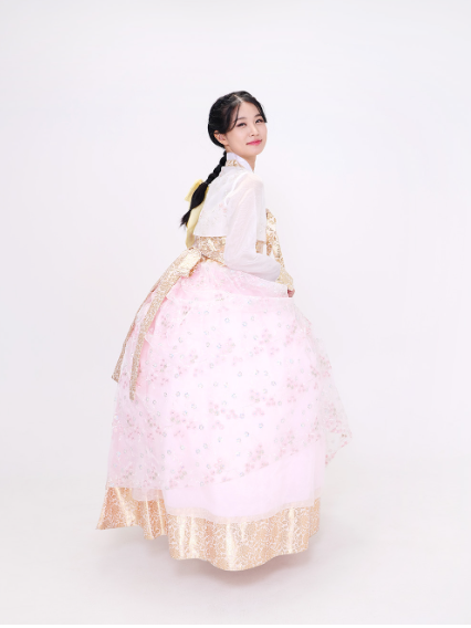 Blossom Elegance Hanbok – Soft Pink with Floral Embroidery & Golden Details