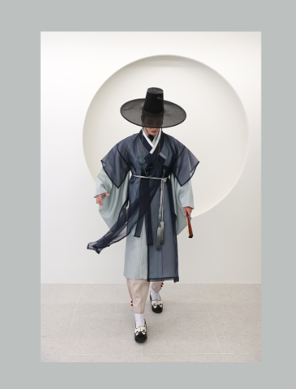 Smoke Gray Seonbi Hanbok for Men – Classic Wisdom & Refined Strength