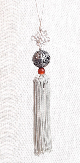 [Handcrafted by Artisan] Cast-Metal Norigae, 1 Piece