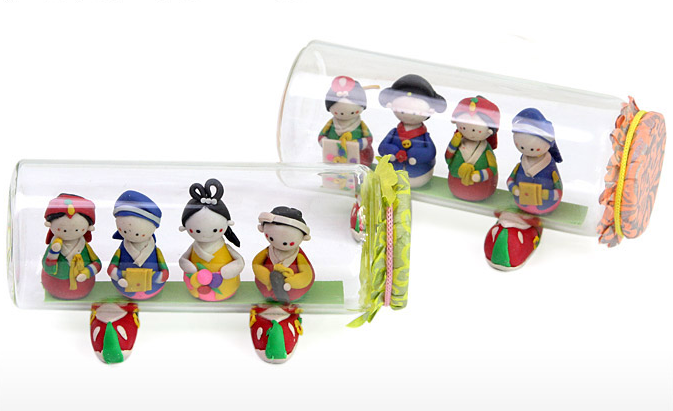 4-Piece Glass Bottle Hanbok Doll Set (Random Design)