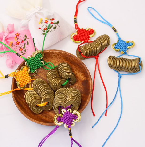 20 Yeopjeon Coins + Traditional Knot Set